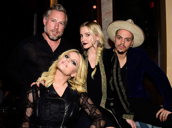 Eric Johnson, Jessica Simpson, Ashlee Simpson, Evan Ross Eric Johnson, Jessica Simpson, Ashlee Simpson, Evan Ross